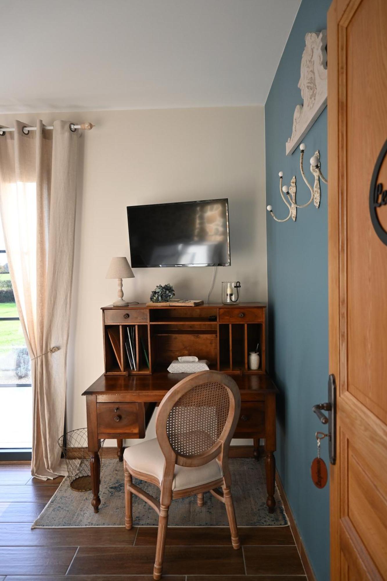 Aux 3 Forets Bizeneuille ภายนอก รูปภาพ